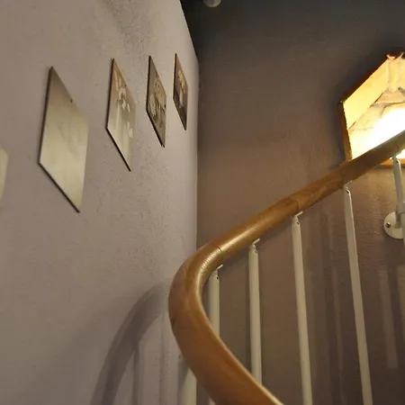 La Valle Bed & Breakfast *